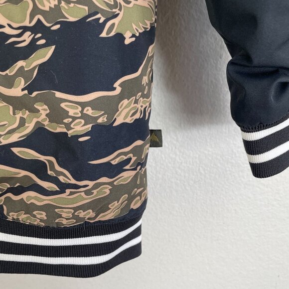 Burton Kids Medium US 10/12 Camouflage Hooded Snow Ski Jacket Snowboard DRYRIDE - Picture 9 of 10